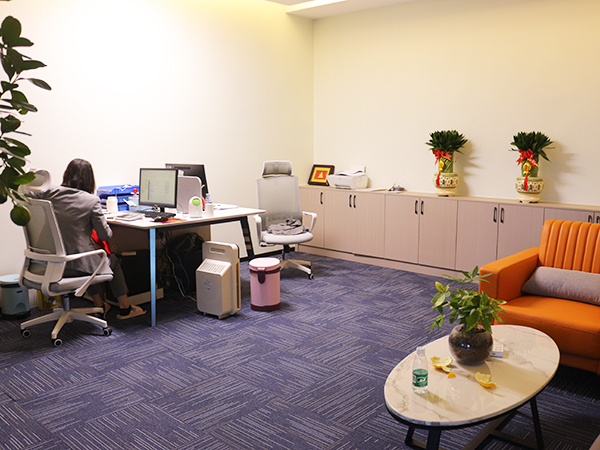 人力资源区一角